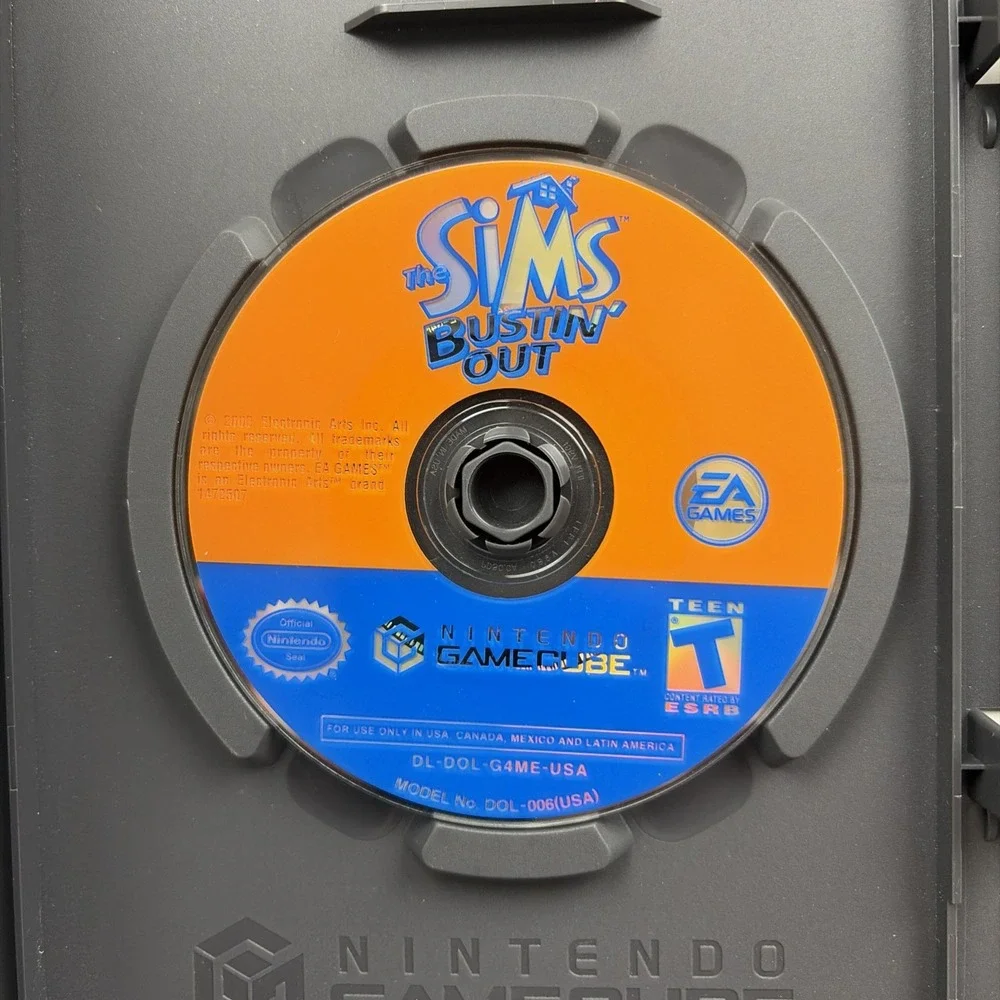 Sims Bustin' Out (Nintendo GameCube, 2003) Complete With Manual